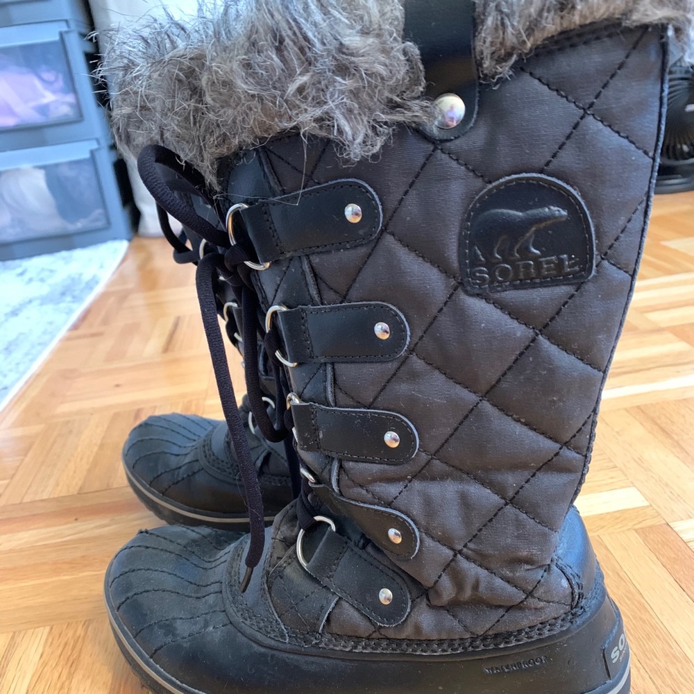 Sorel Faux Fur Trim Waterproof Snowboots